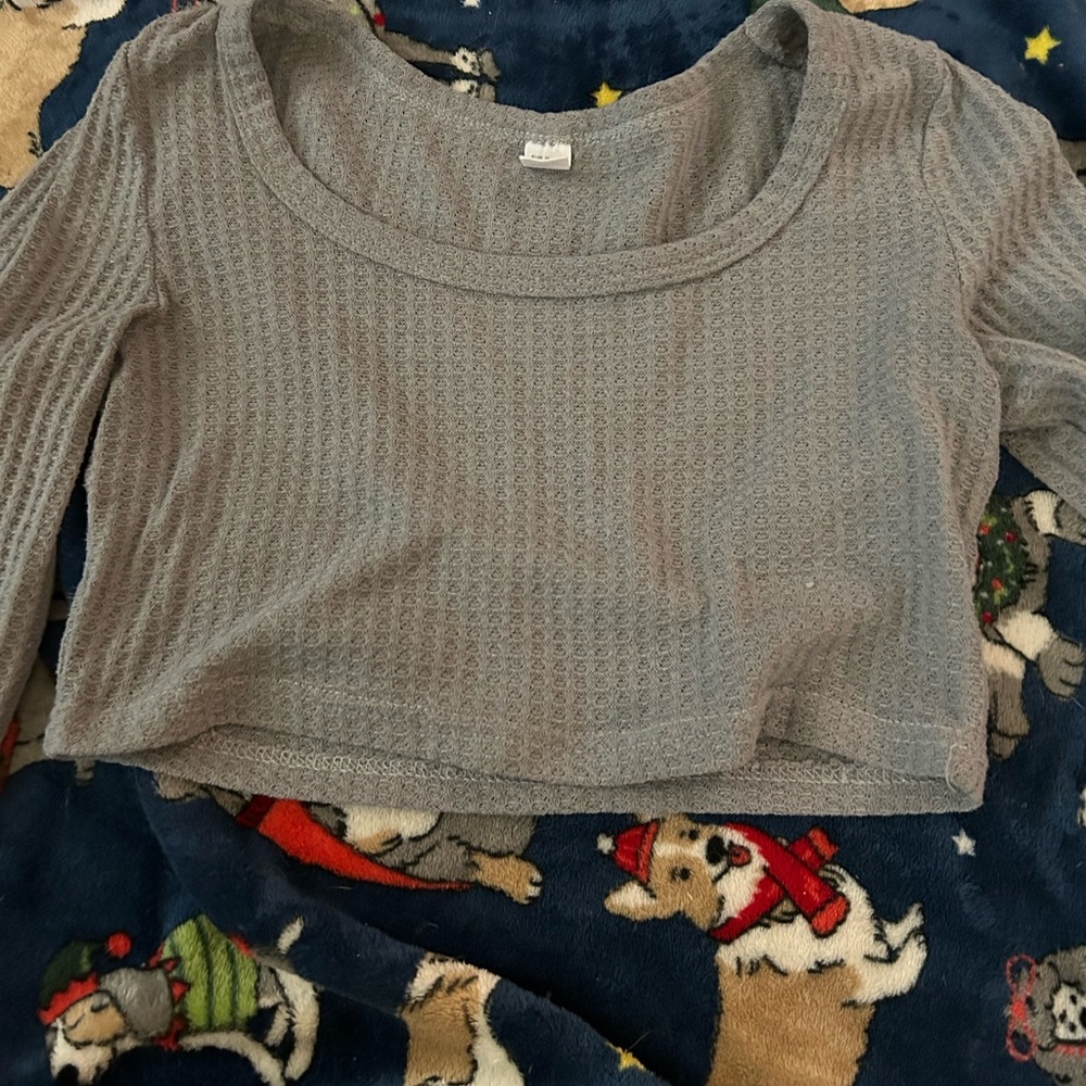 Long sleeve crop top
